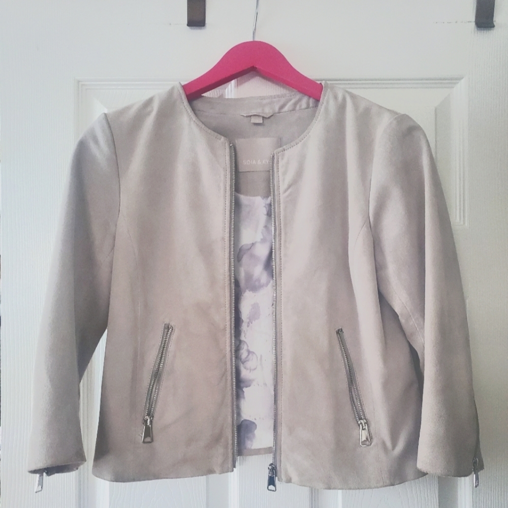 Soia & Kyo Cream Leather Jacket Modern Minimalist Design